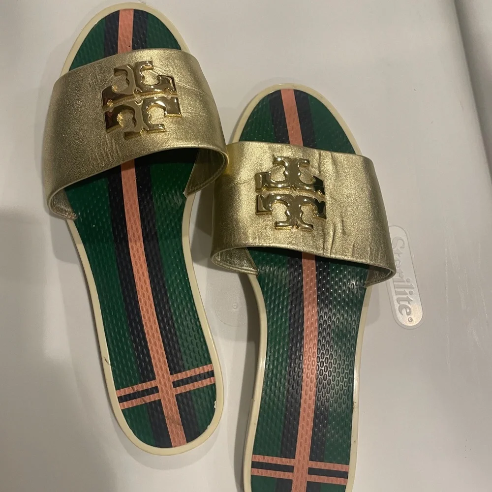 Slides - Picture 4 of 4